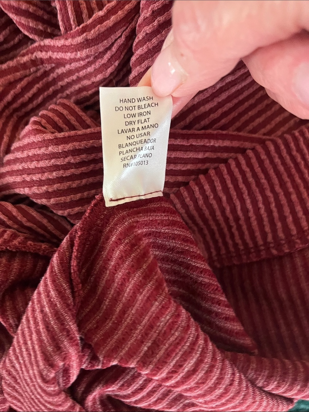 Dear Scarlett Women's Burgundy Ribbed Button-Accent Travel Set Wrinkle Free NWT - Picture 10 of 11